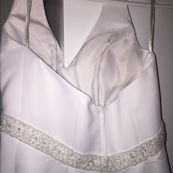 Wedding Dress - white halter - size 4 - Picture 3 of 4